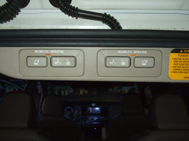 トヨタ シエナ リミテッド V6 3500 2WDの画像16