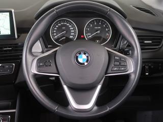 BMW 2シリーズ 218iアクティブツアラー ワンオーナー パーキングアシスト ドライビングアシスト LEDヘッドライト 第6世代i-DRIVEの画像15