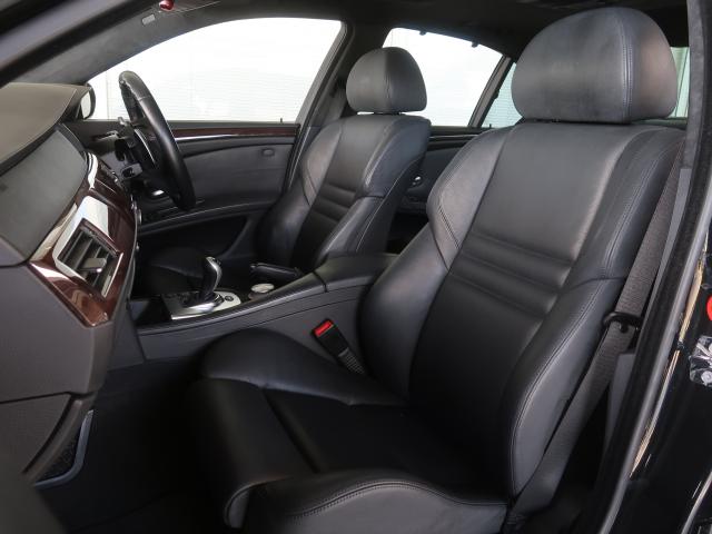 BMW M5 LCIモデル　ウッドパネル　コンフォートアクセス　ガラスサンルーフ　ブラックレザーの画像12
