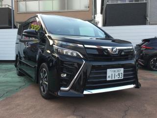 トヨタ VOXY ZS　両側パワースライド