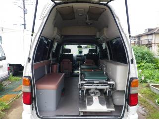 トヨタ グランビア 救急車 超低走行の画像6