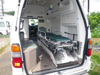 トヨタ グランビア 救急車 ハイメディック 超低走行の画像6