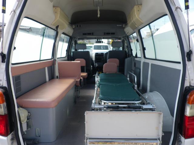 トヨタ グランビア 救急車の画像9