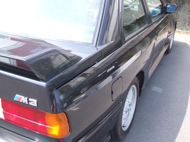 BMW M3 2.3/E30 禁煙2オーナー車 フルオリジナル ディーラー車の画像17