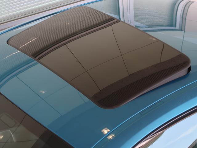 BMW M2 クーペ M DCTドライブロジック　ガラスサンルーフ　M Performance 19インチアルミ　ＬＣＩテール　インテリジェントセーフティの画像5