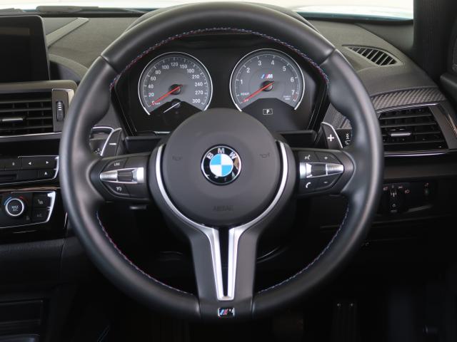 BMW M2 クーペ M DCTドライブロジック　ガラスサンルーフ　M Performance 19インチアルミ　ＬＣＩテール　インテリジェントセーフティの画像15