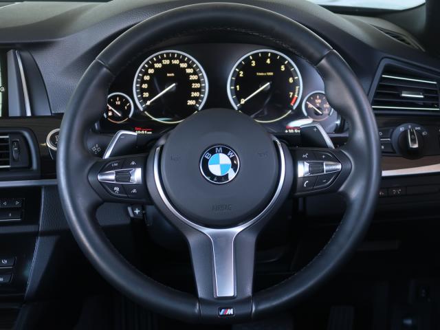 BMW 5シリーズ アクティブハイブリッド5 Mスポーツ・パッケージ LCIモデル サンルーフ ドライビングアシスト ACC ダコタレザーシート ワンオーナーの画像15