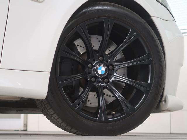 BMW M5 LCIモデル サクラムマフラー ベージュレザー フロントスポイラー ガラスサンルーフの画像8