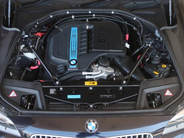 BMW 5シリーズ アクティブハイブリッド5　Mスポーツ・パッケージ　LCIモデル　ワンオーナー　ベージュレザー　ACC　LCW　ドライビングアシストの画像10