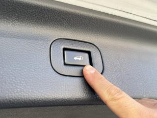 日産 エルグランド ハイウェイスターアーバンクロムブラックレザー メモリー機能付パワーシート シートヒーター 両側パワスラ 社外8型ナビ フルセグTV Bluetooth 全国1年保証付の画像18