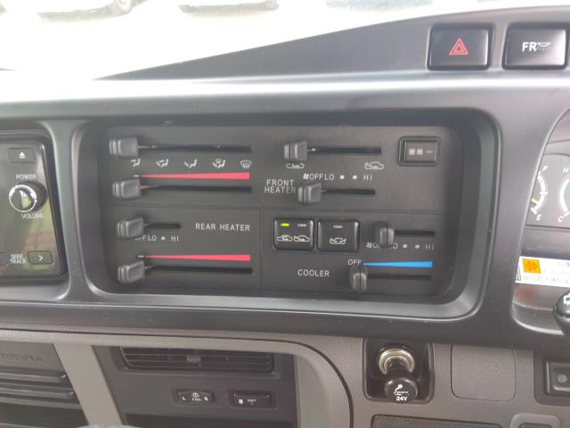 トヨタ コースター 4.0Dターボ LX 26人乗り 左電動ドアの画像6